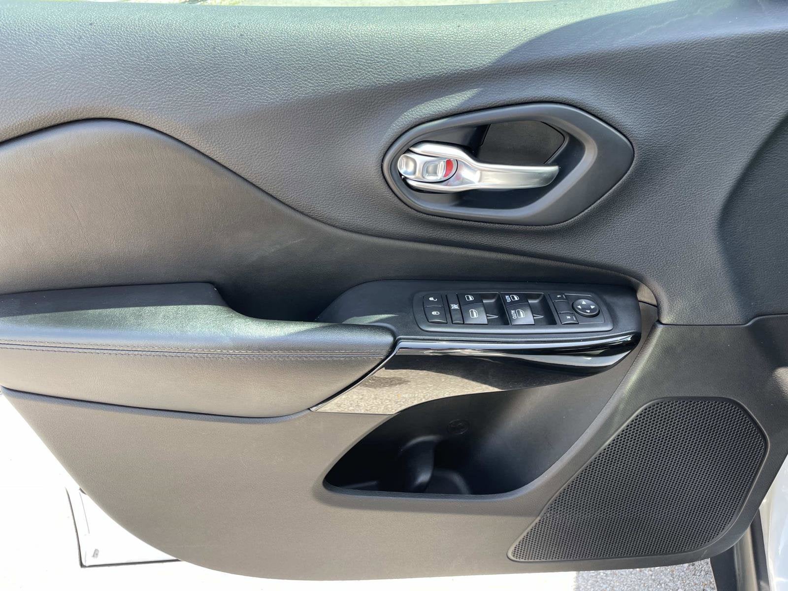 2019 Jeep Cherokee Altitude