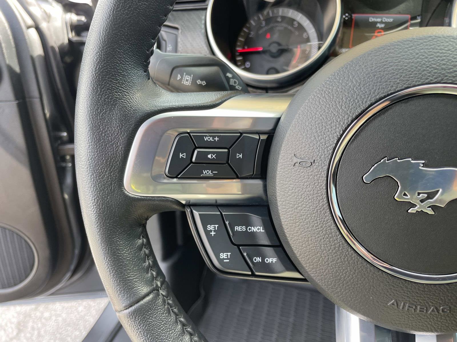 2023 Ford Mustang COUPE
