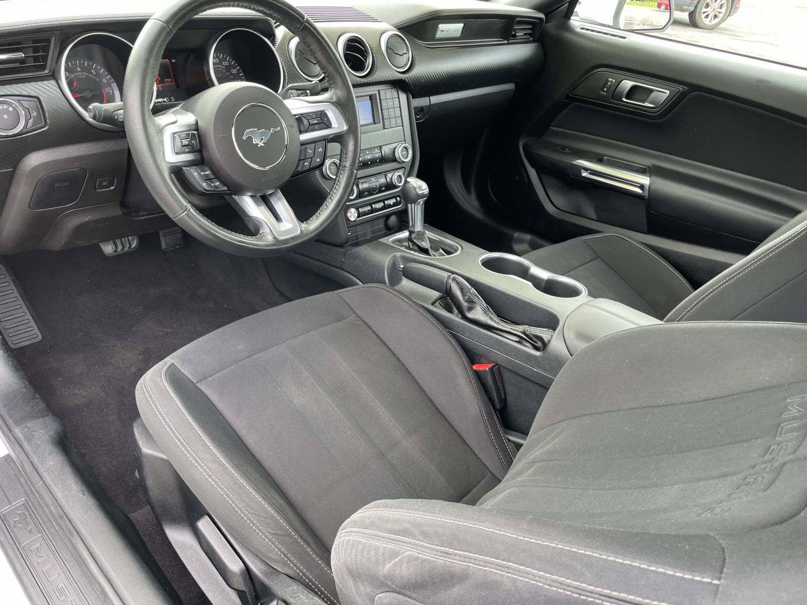 2021 Ford Mustang COUPE