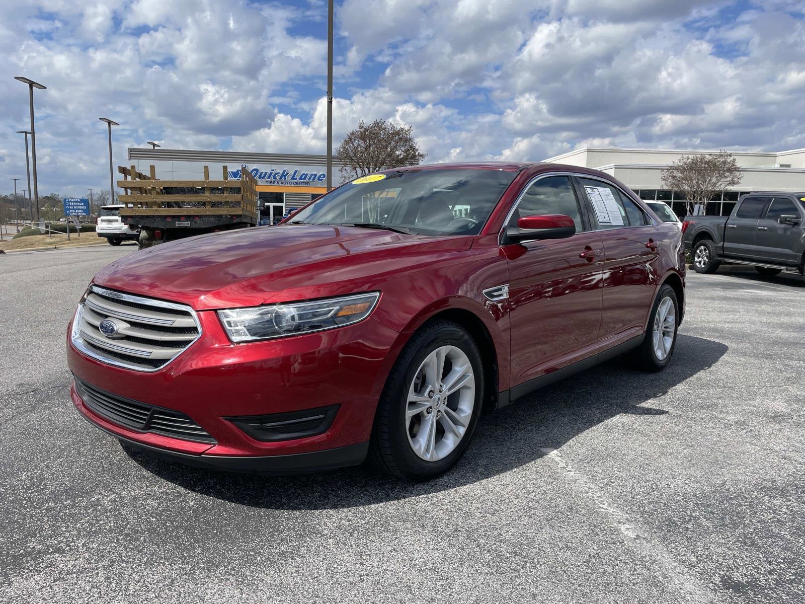 2017 Ford Taurus SEL