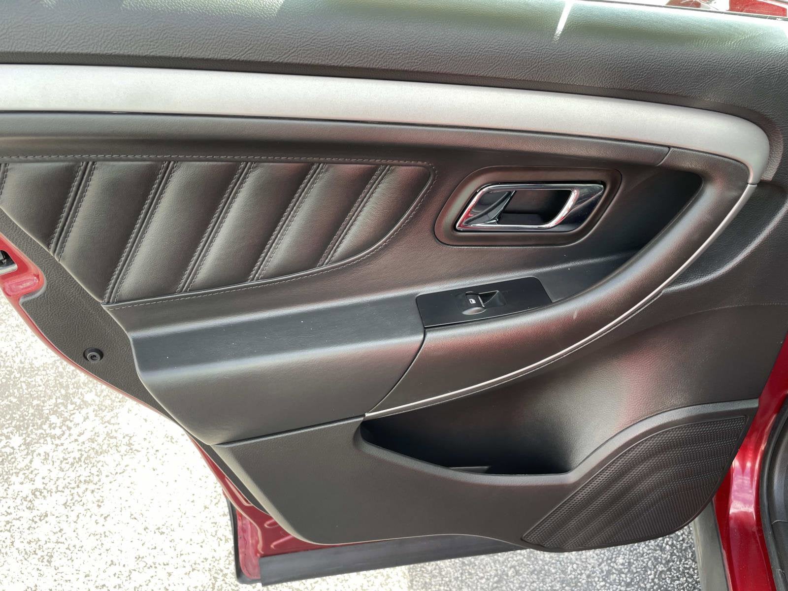 2017 Ford Taurus SEL