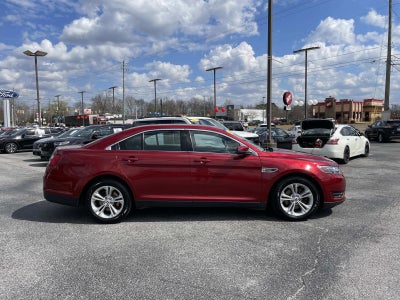 2017 Ford Taurus SEL