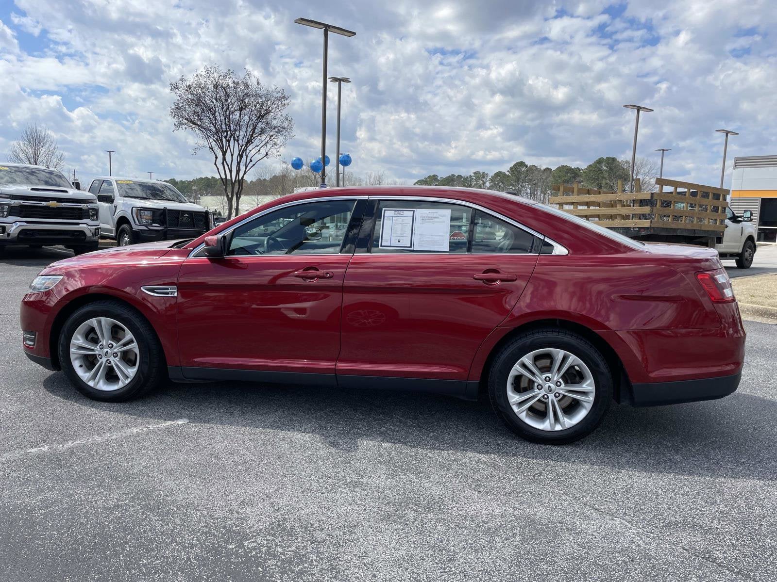 2017 Ford Taurus SEL
