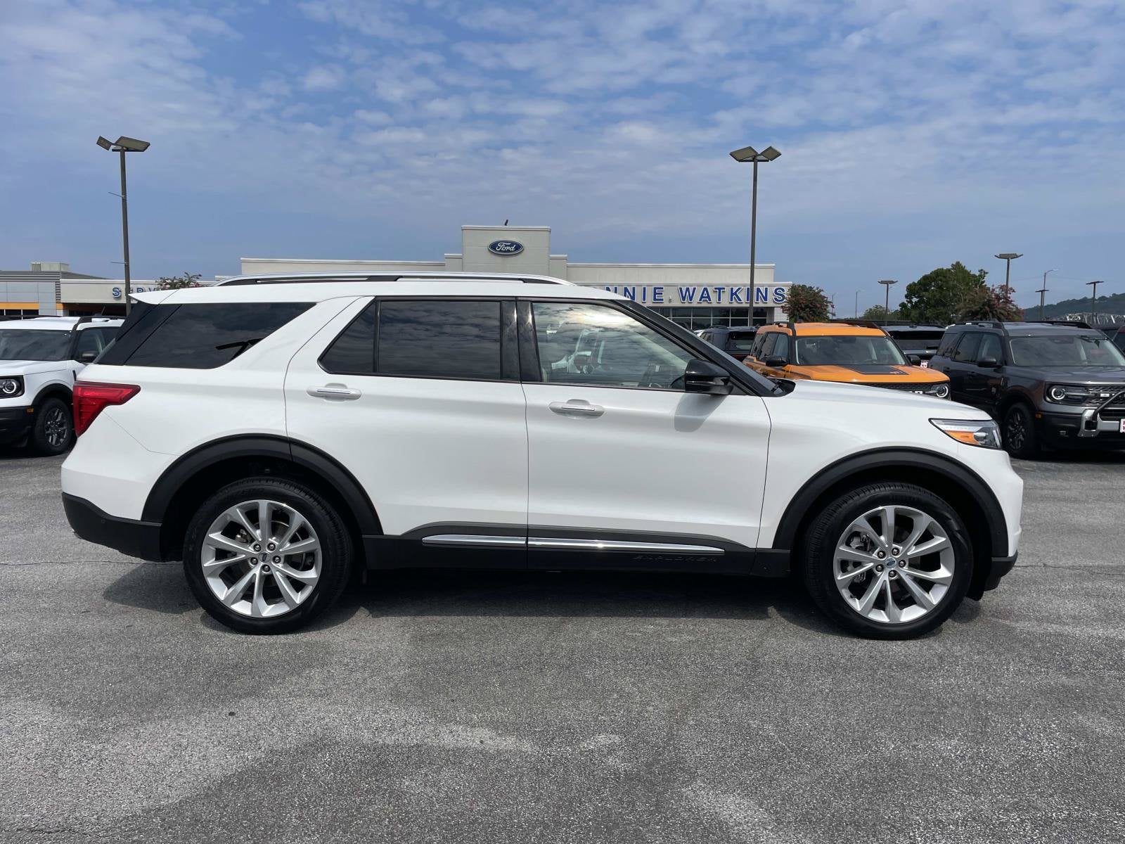 2023 Ford Explorer Platinum