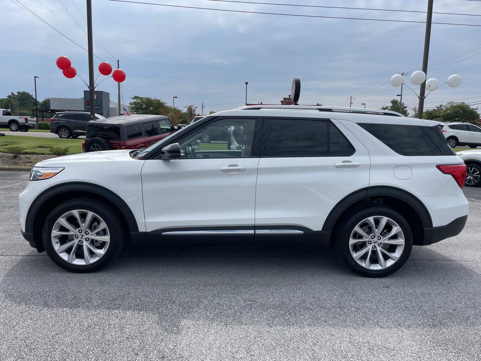 2023 Ford Explorer Platinum