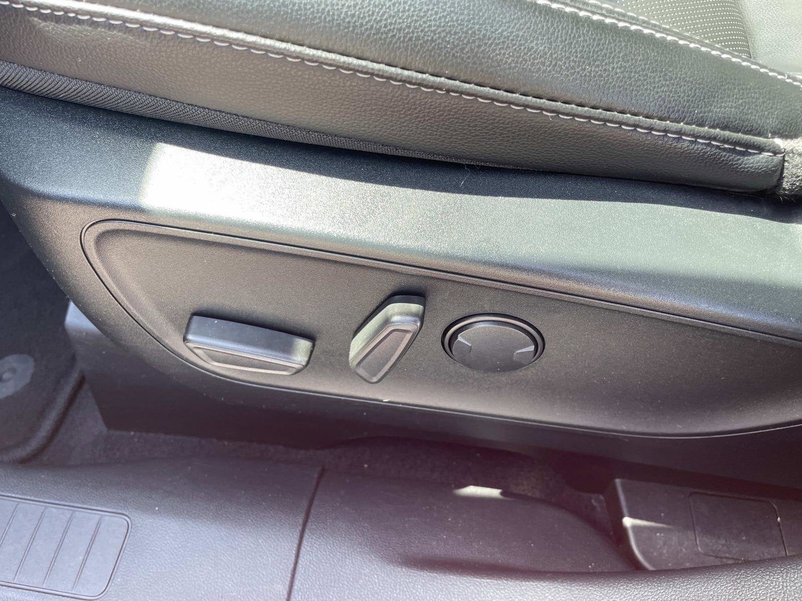 2022 Ford Escape Titanium Hybrid