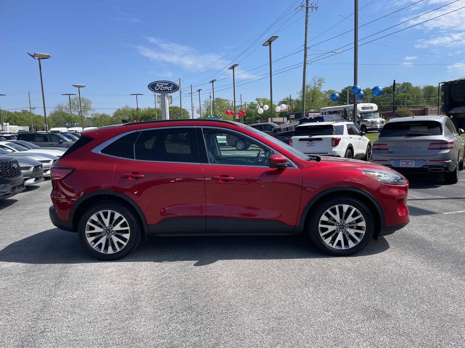 2022 Ford Escape Titanium Hybrid