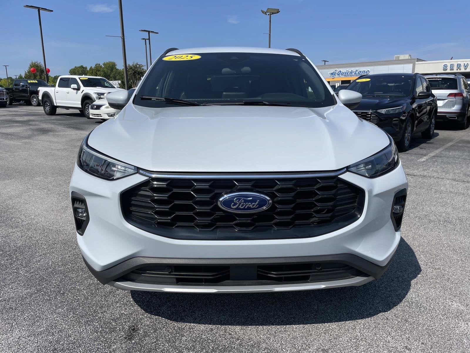 2025 Ford Escape ST-Line Select