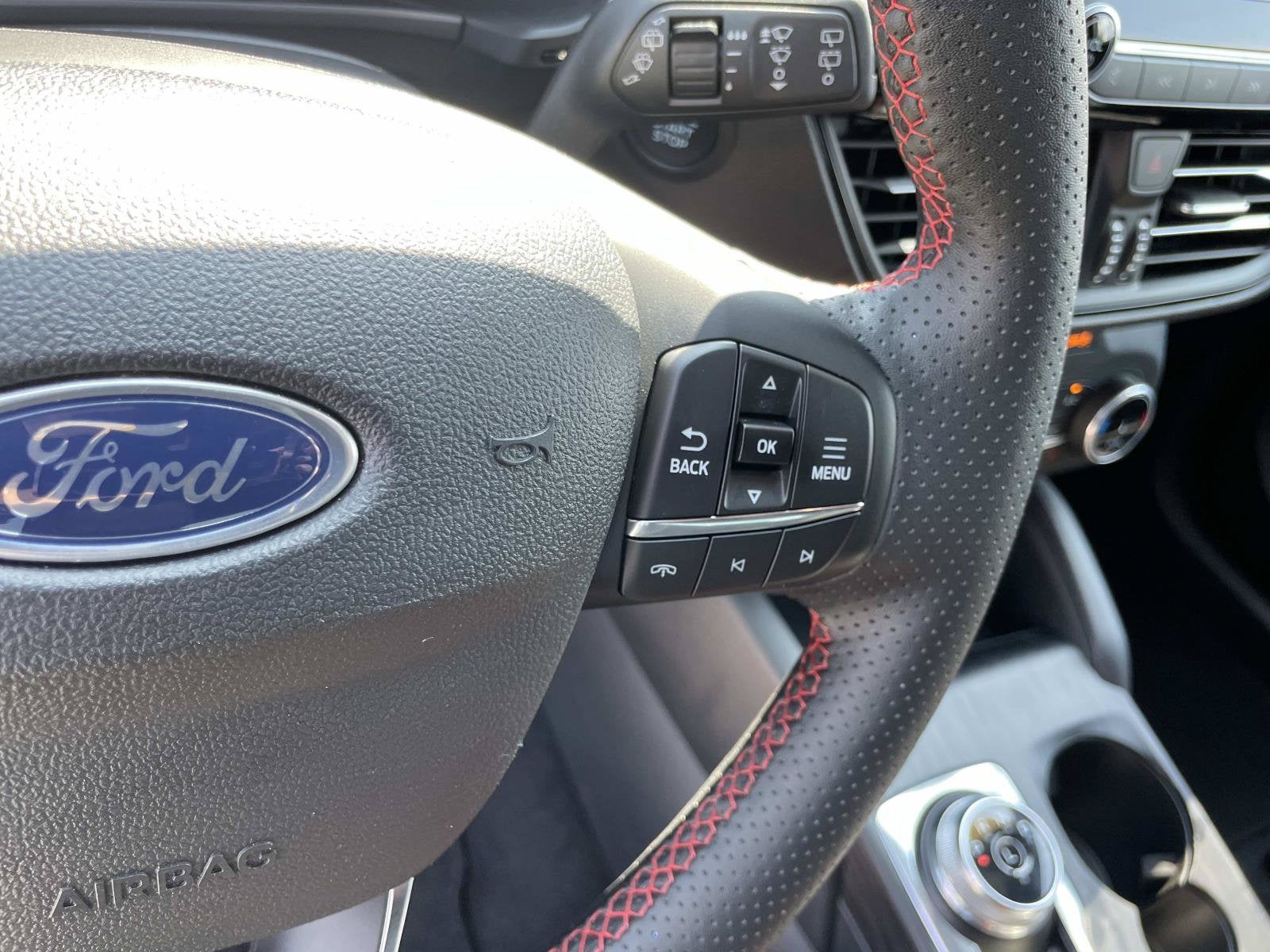 2025 Ford Escape ST-Line Select
