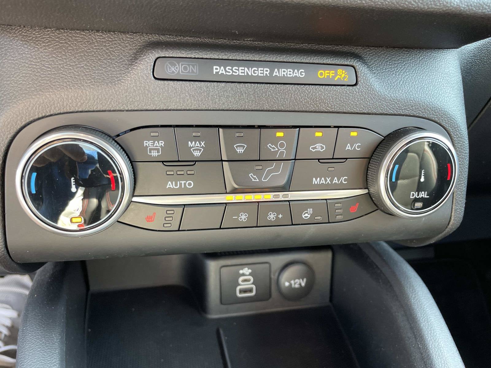 2025 Ford Escape ST-Line Select