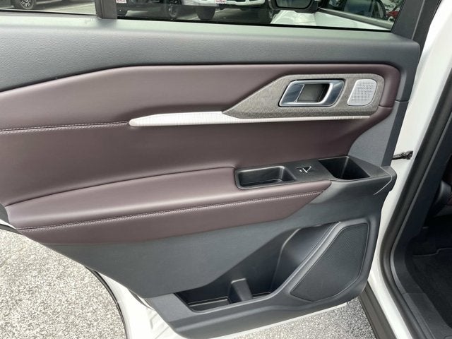 2025 Ford Explorer Platinum