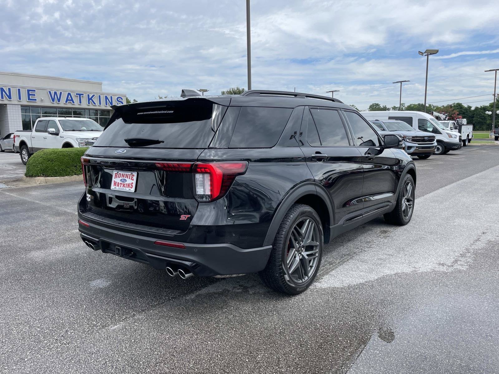 2025 Ford Explorer ST