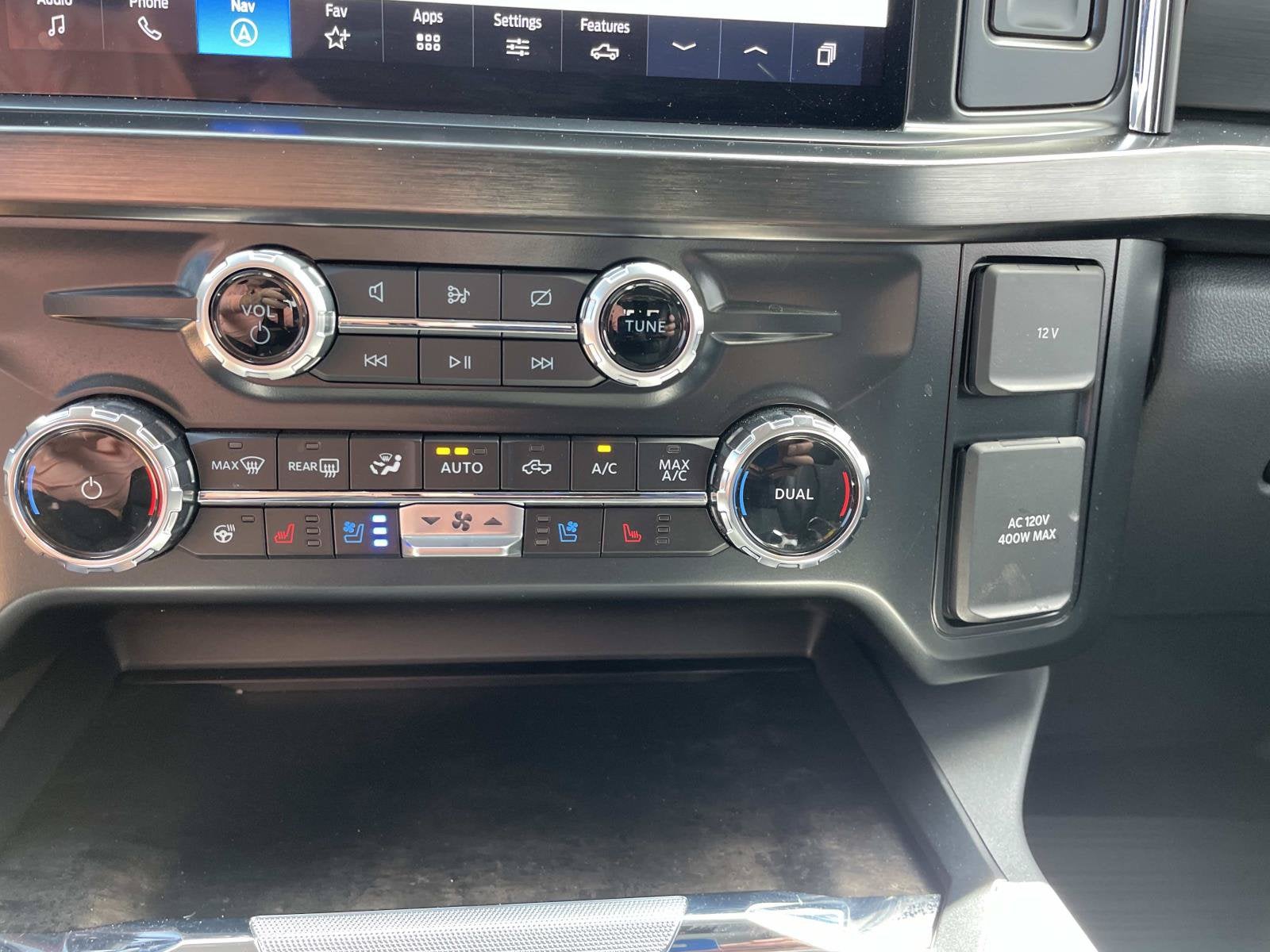 2024 Ford Super Duty F-250 SRW TRUCK