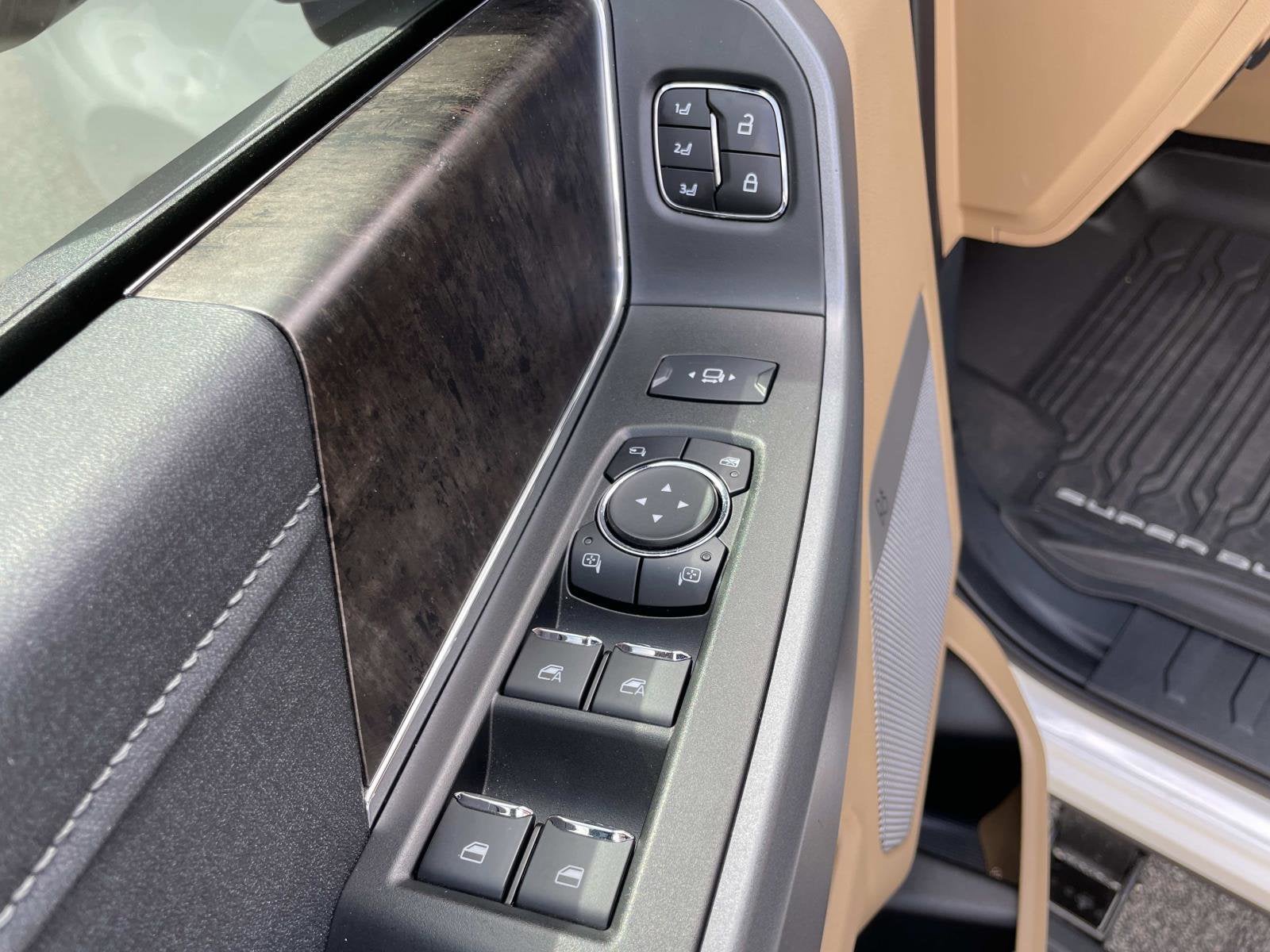 2024 Ford Super Duty F-250 SRW TRUCK