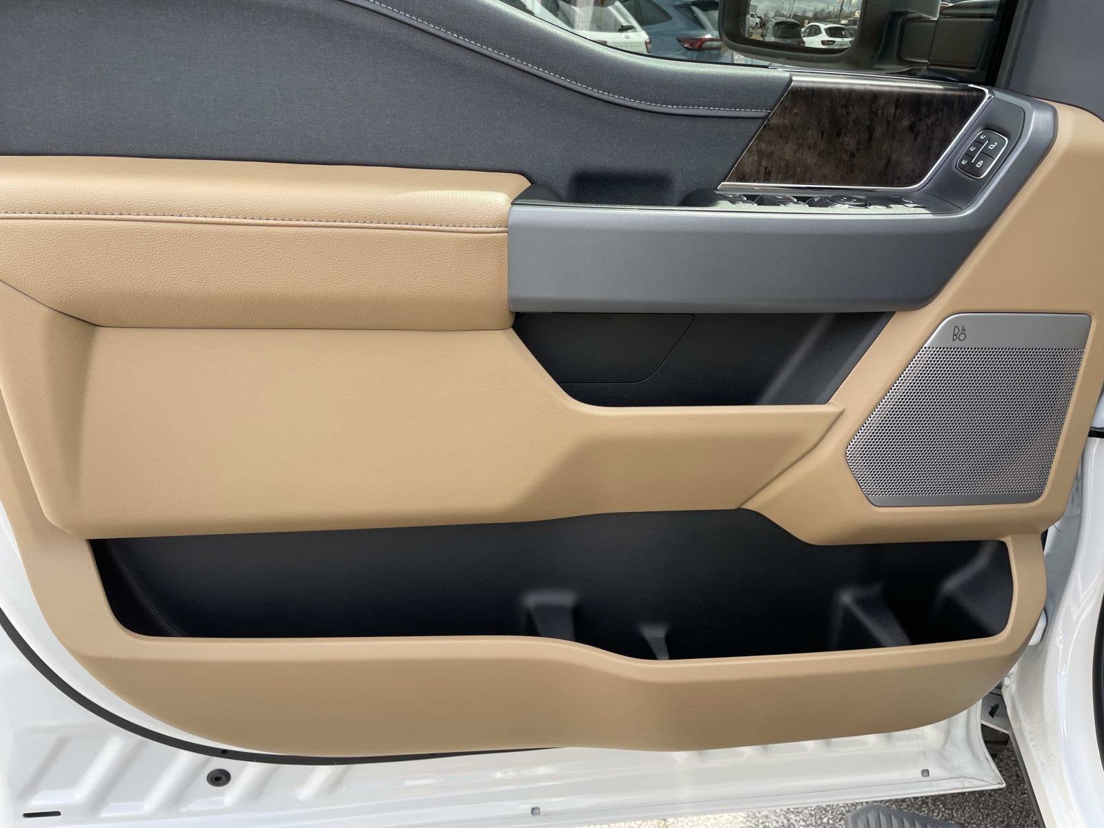 2024 Ford Super Duty F-250 SRW TRUCK