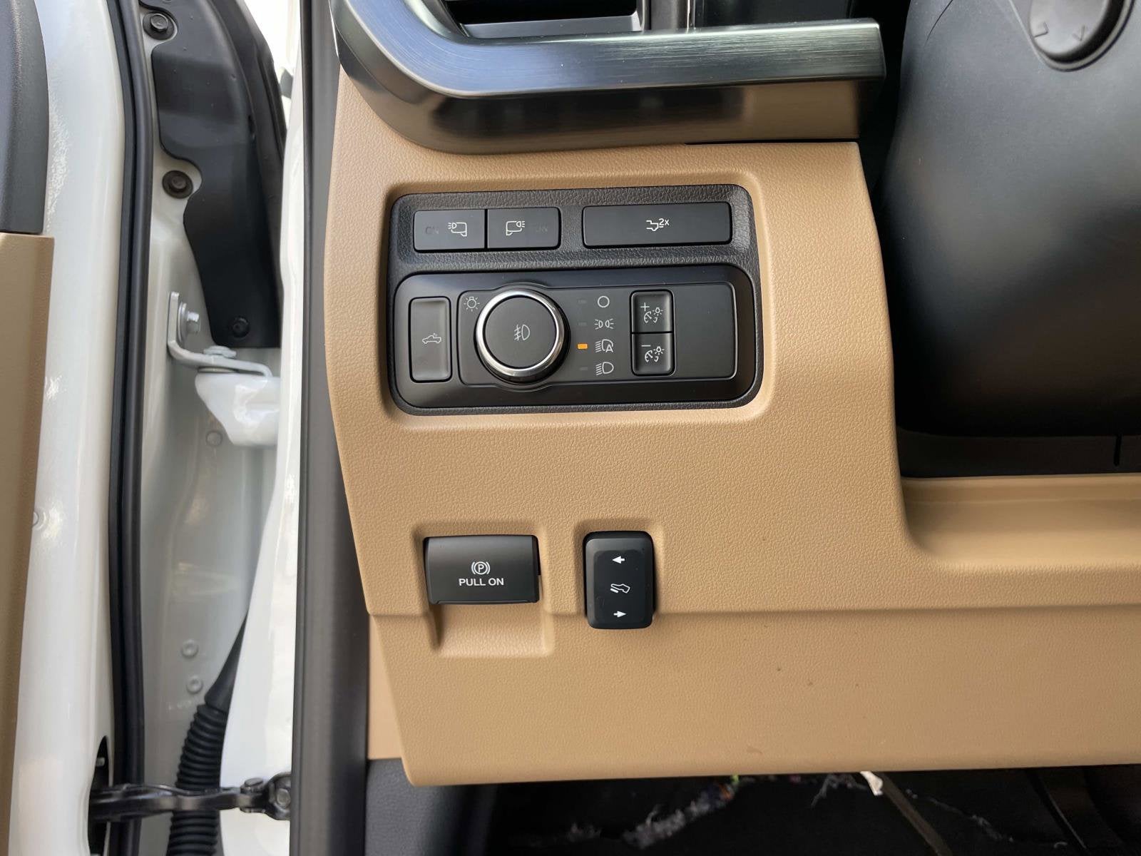 2024 Ford Super Duty F-250 SRW TRUCK