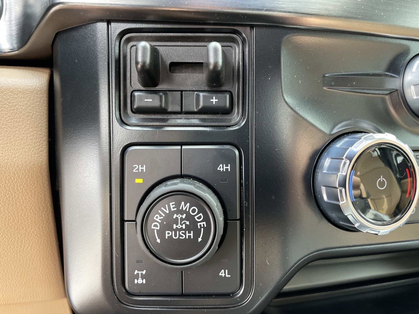 2024 Ford Super Duty F-250 SRW TRUCK