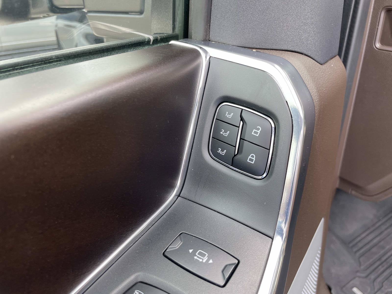 2025 Ford Super Duty F-250 SRW KING RANCH 4WD CREW CAB 6