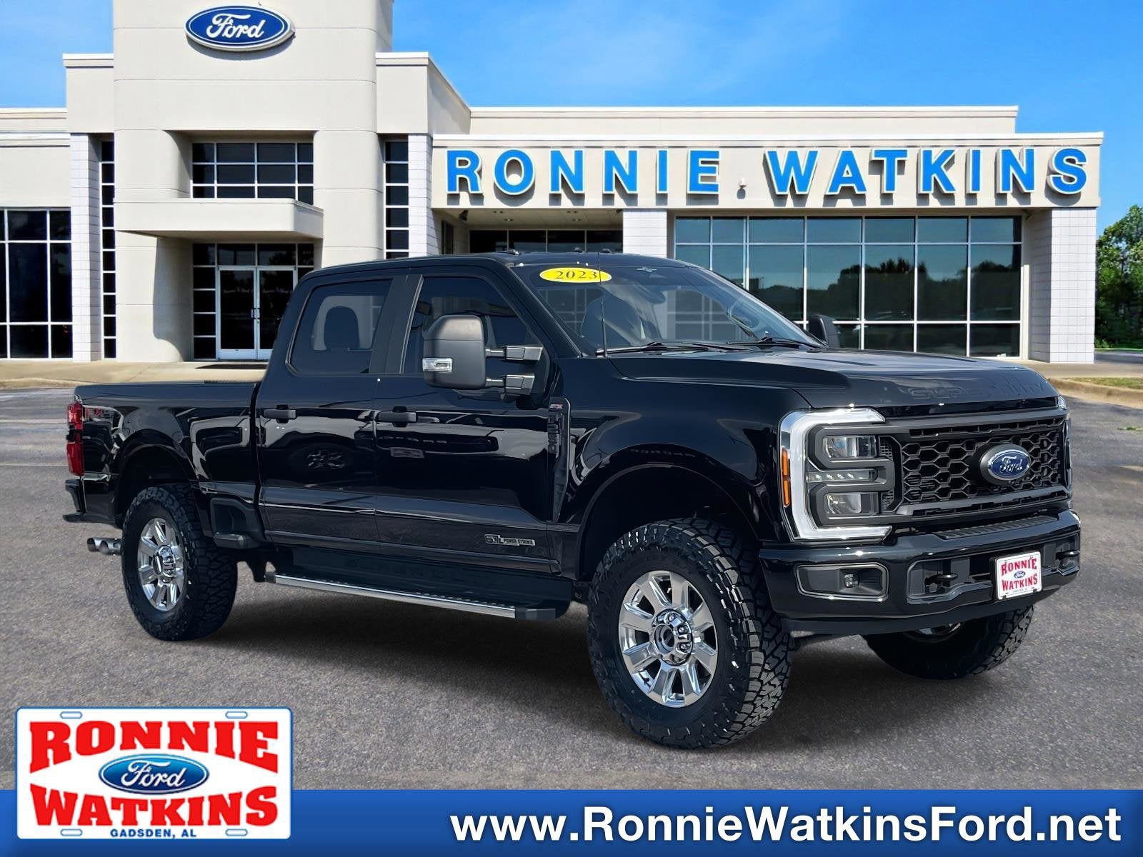 2023 Ford Super Duty F-250 SRW TRUCK