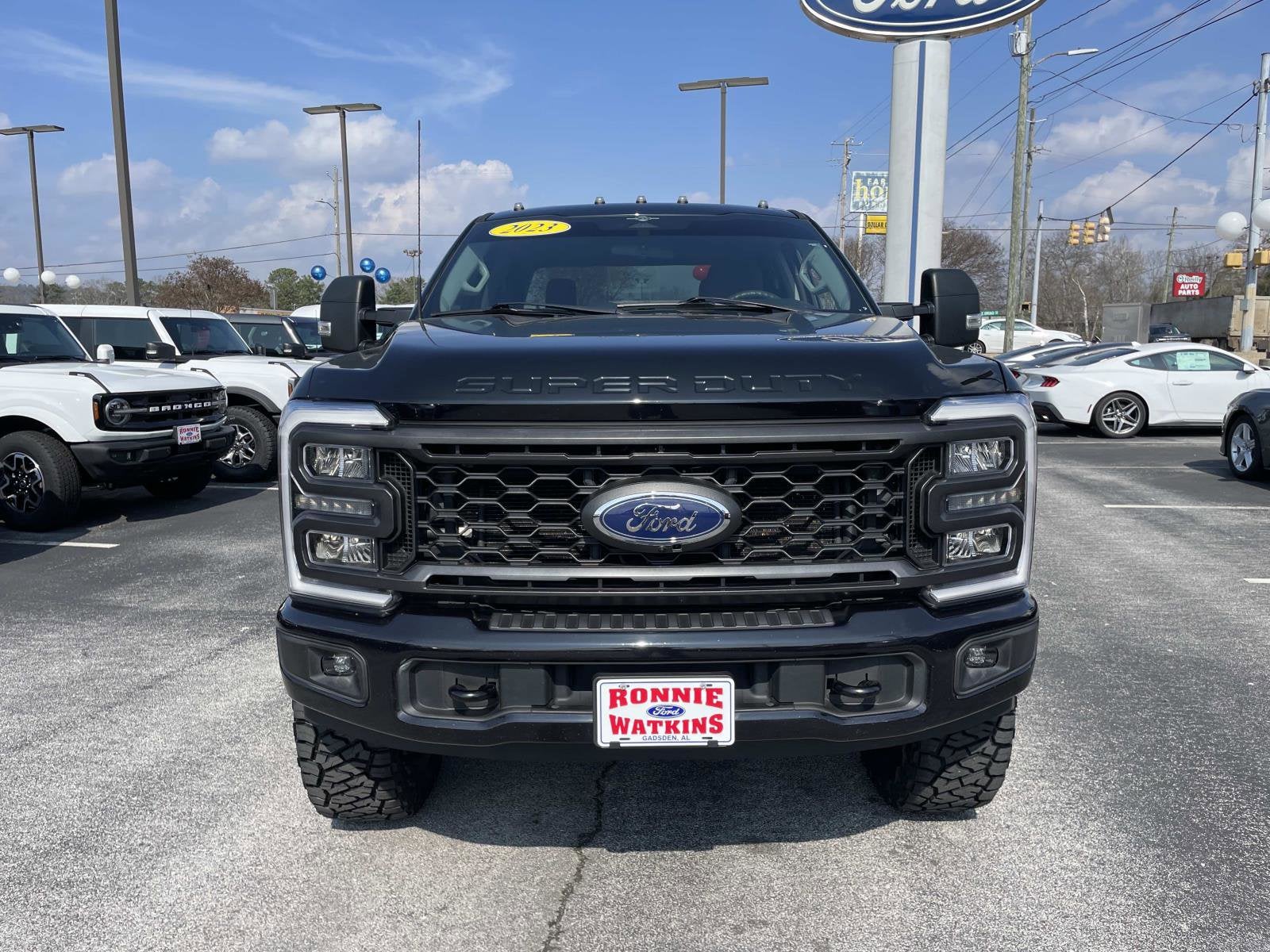 2023 Ford Super Duty F-250 SRW TRUCK