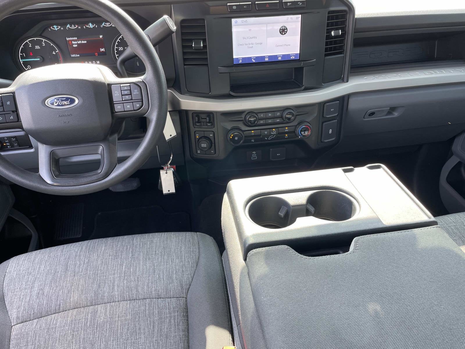 2023 Ford Super Duty F-250 SRW TRUCK