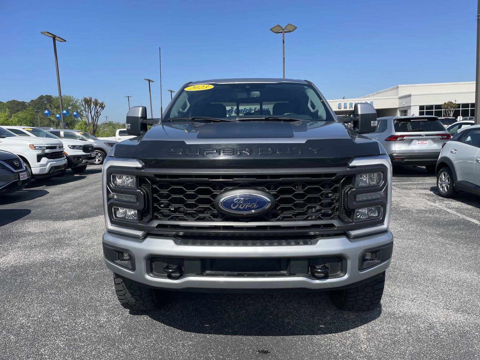 2023 Ford Super Duty F-350 SRW LARIAT 4WD CREW CAB 6.75'