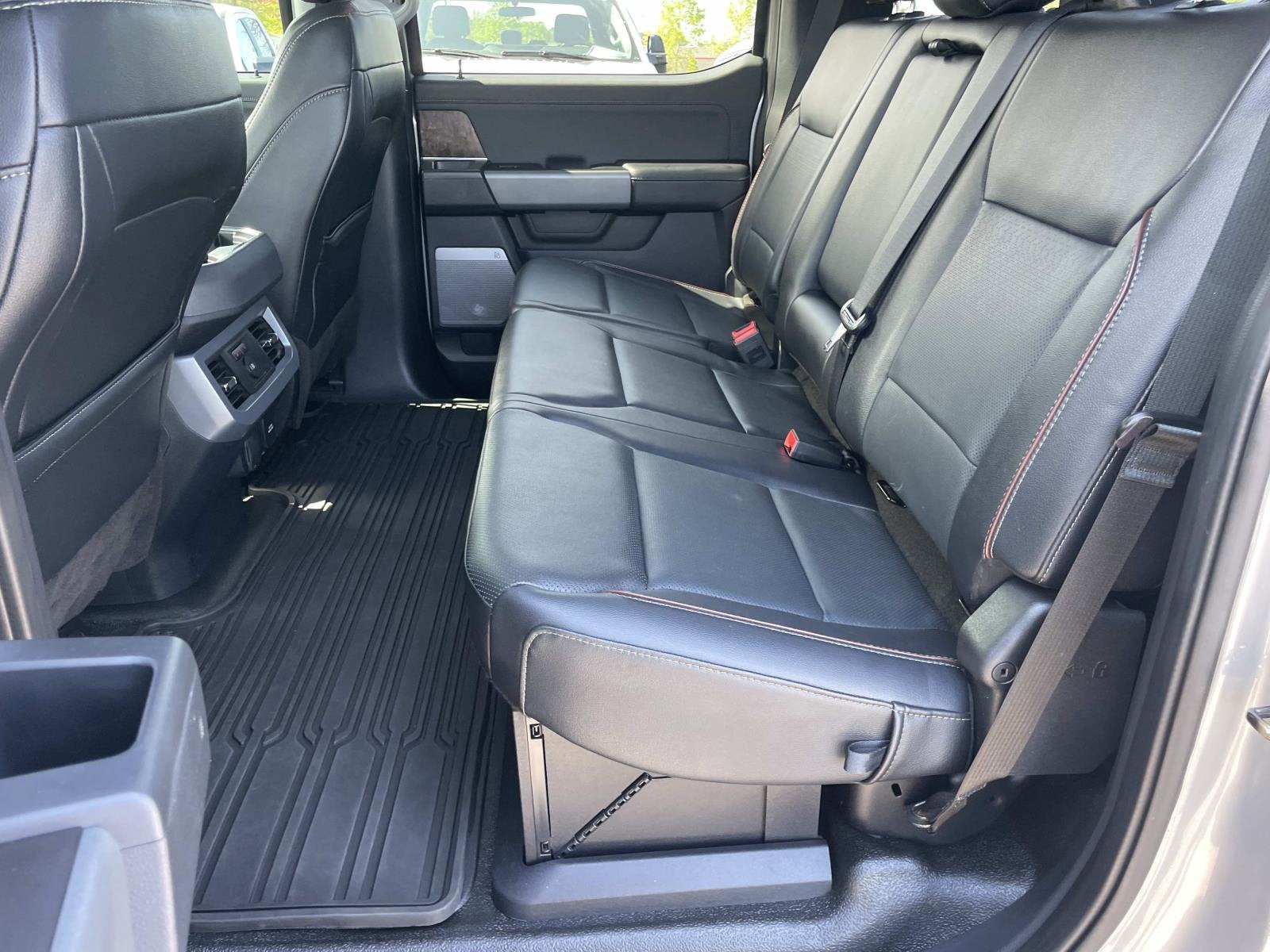2023 Ford Super Duty F-350 SRW LARIAT 4WD CREW CAB 6.75'