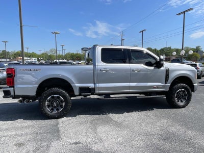 2023 Ford Super Duty F-350 SRW LARIAT 4WD CREW CAB 6.75'