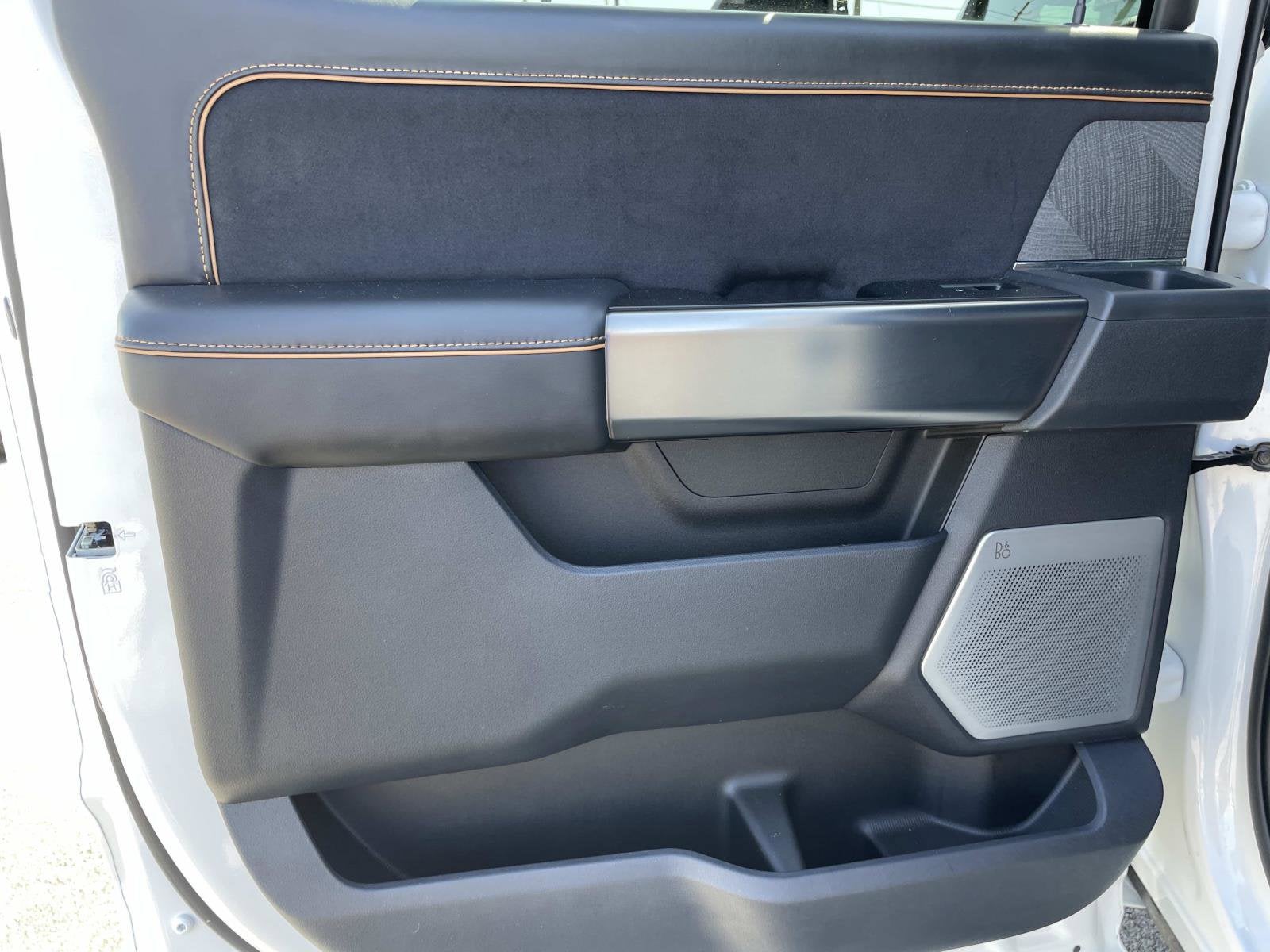 2024 Ford Super Duty F-350 SRW TRUCK