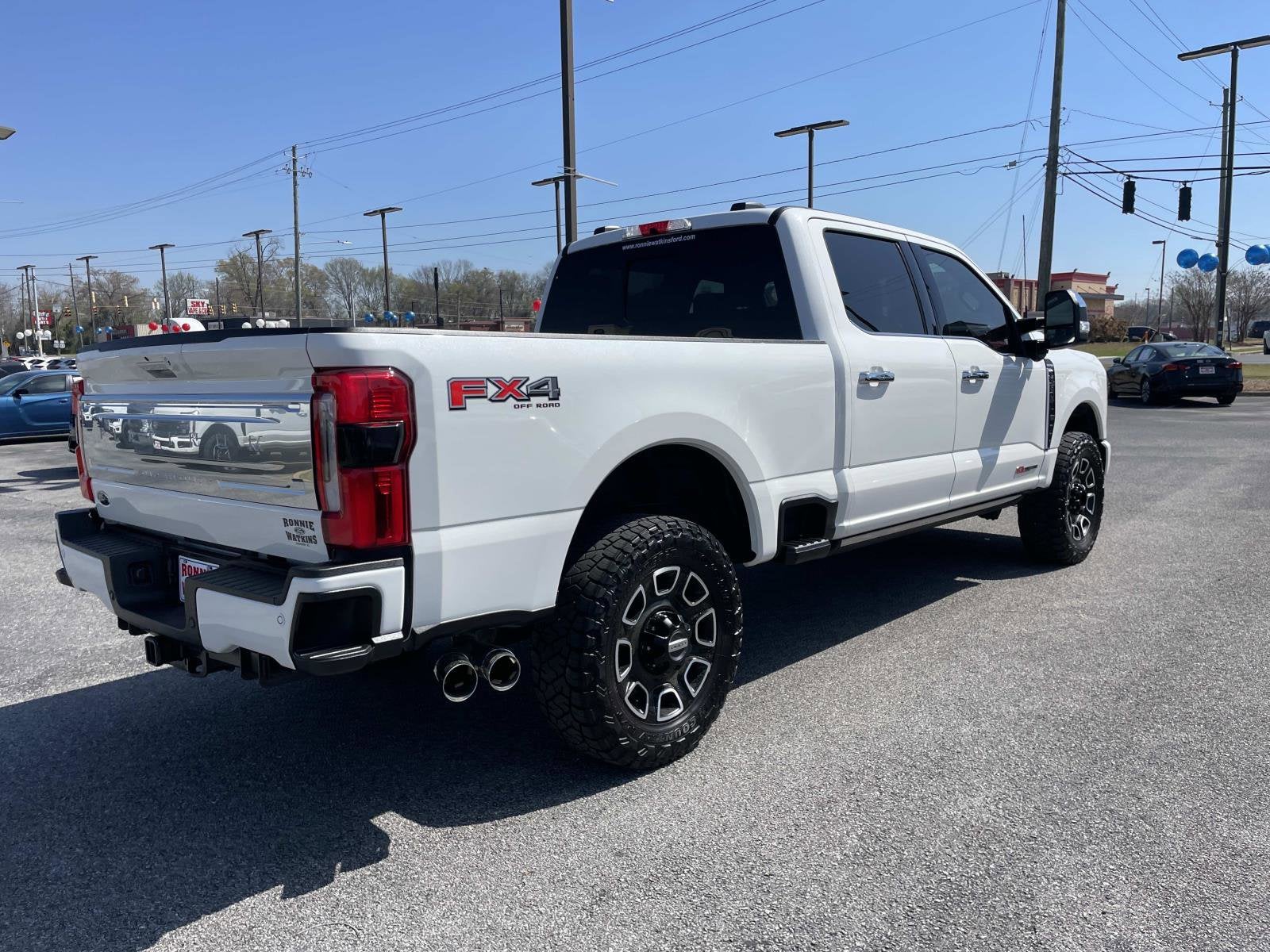 2024 Ford Super Duty F-350 SRW TRUCK