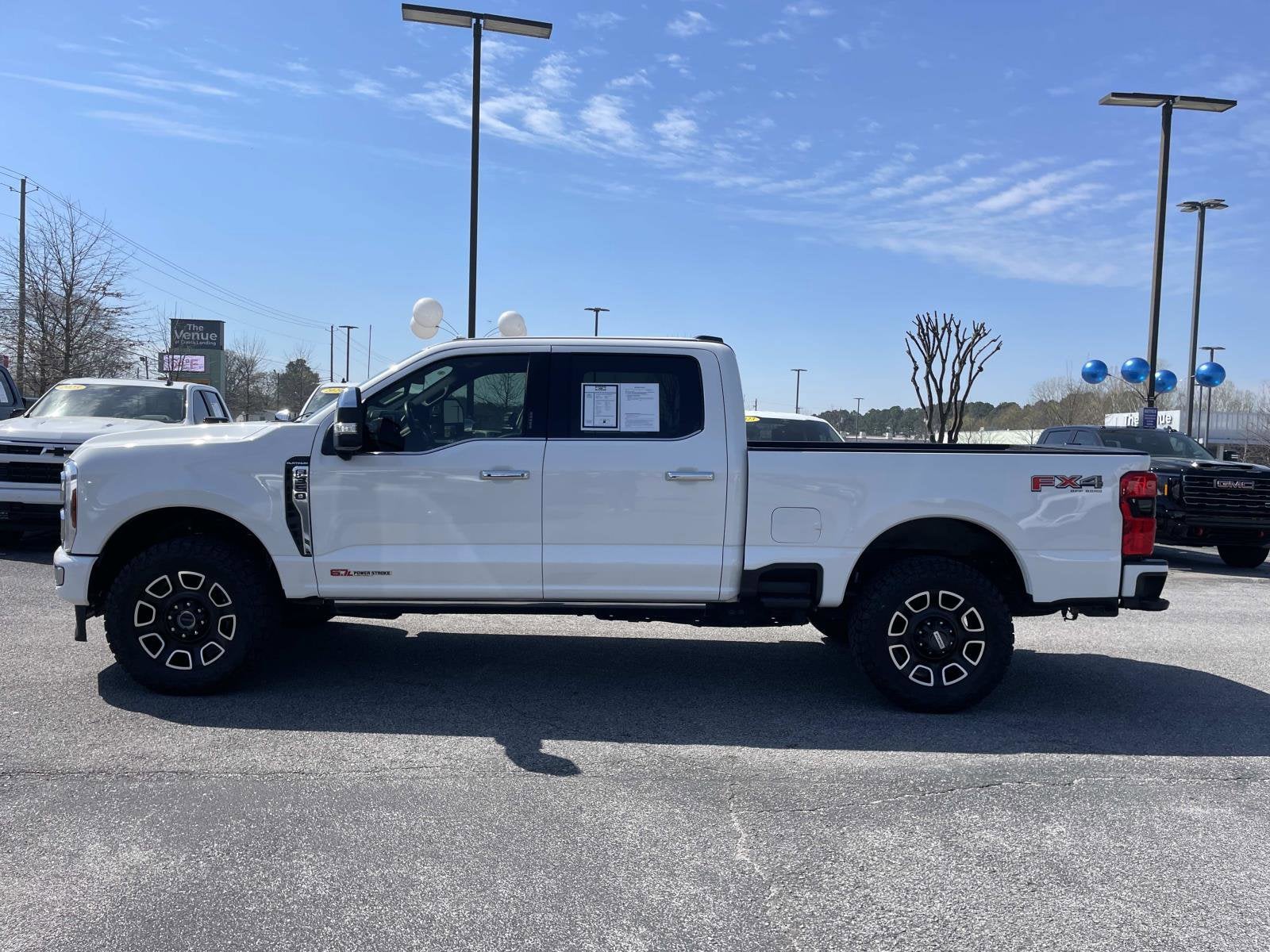 2024 Ford Super Duty F-350 SRW TRUCK