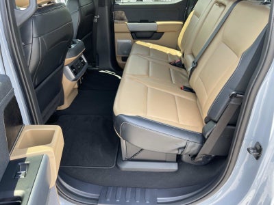 2024 Ford Super Duty F-350 SRW TRUCK