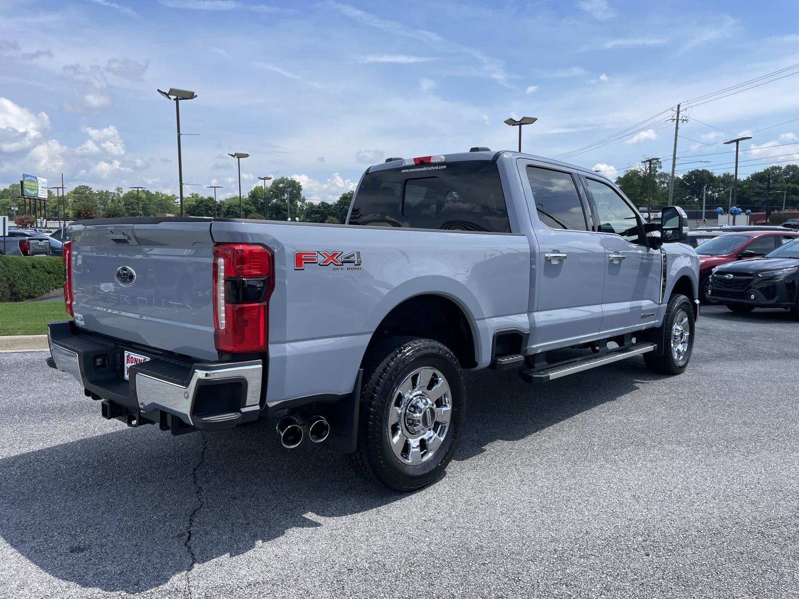 2024 Ford Super Duty F-350 SRW TRUCK