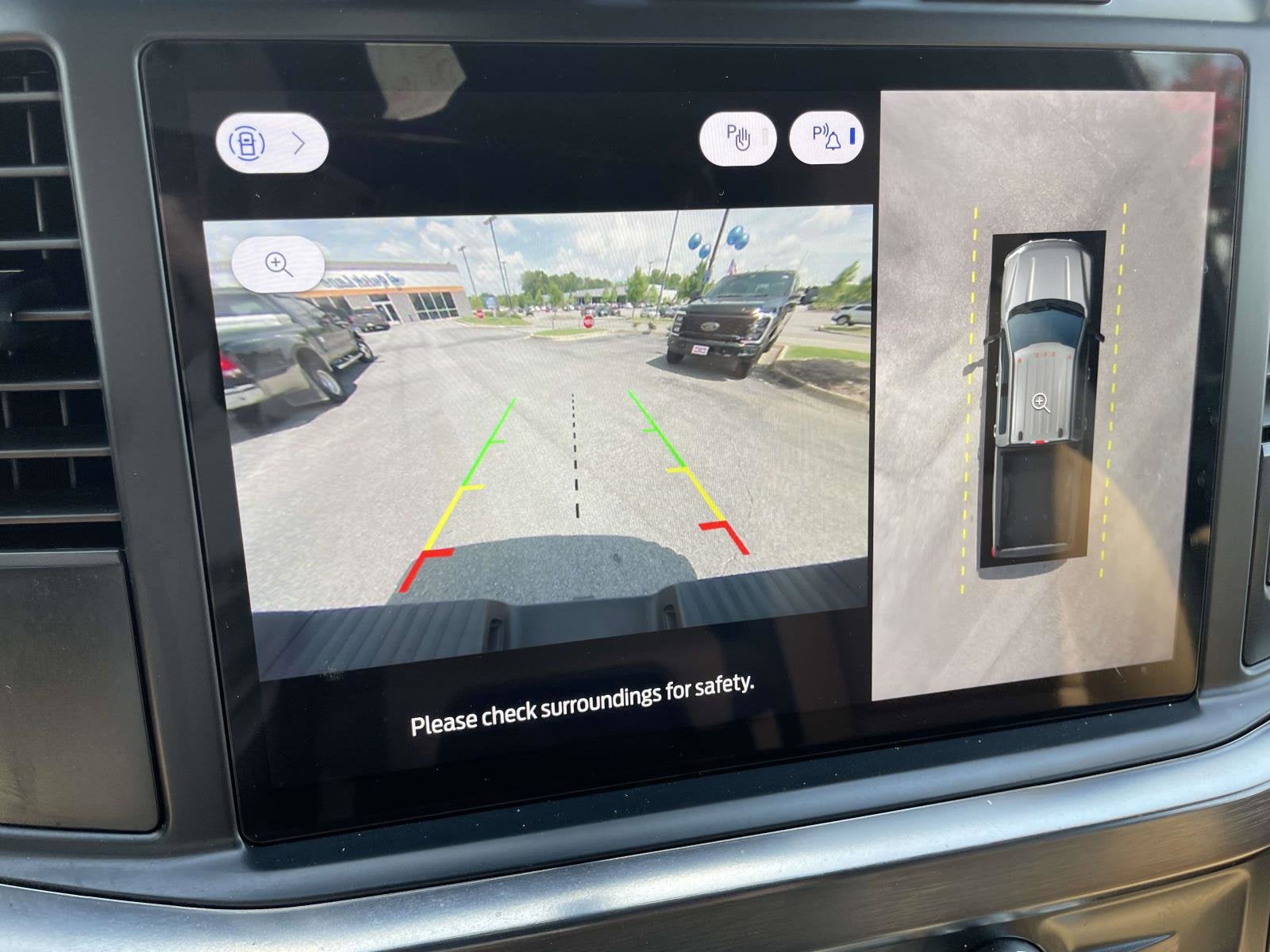 2024 Ford Super Duty F-350 SRW TRUCK