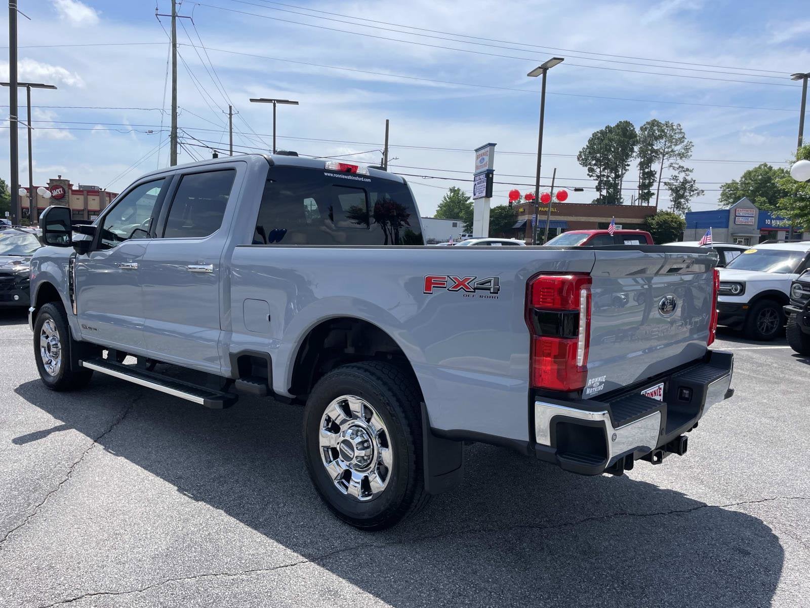 2024 Ford Super Duty F-350 SRW TRUCK