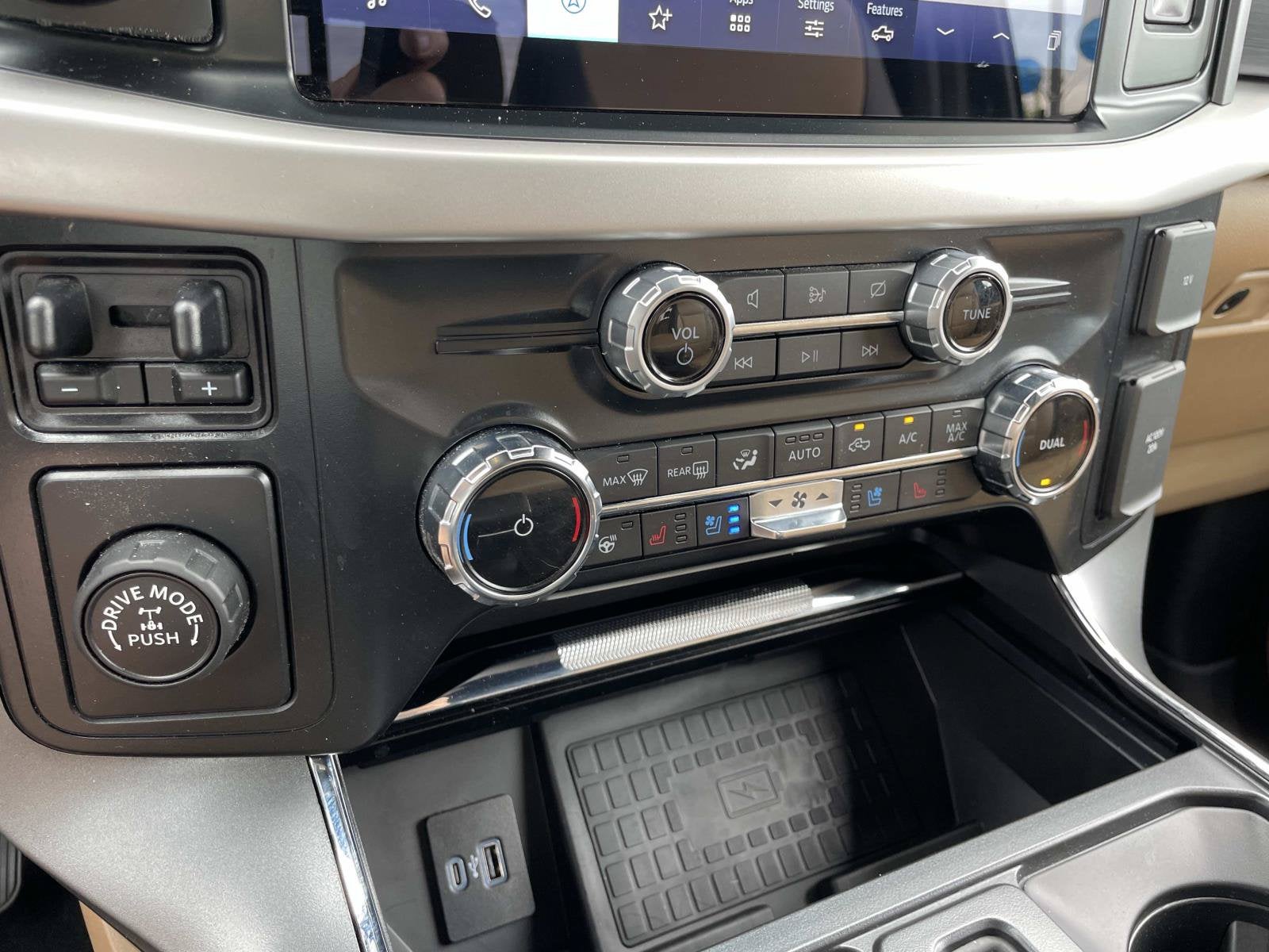 2022 Ford F-150 TRUCK