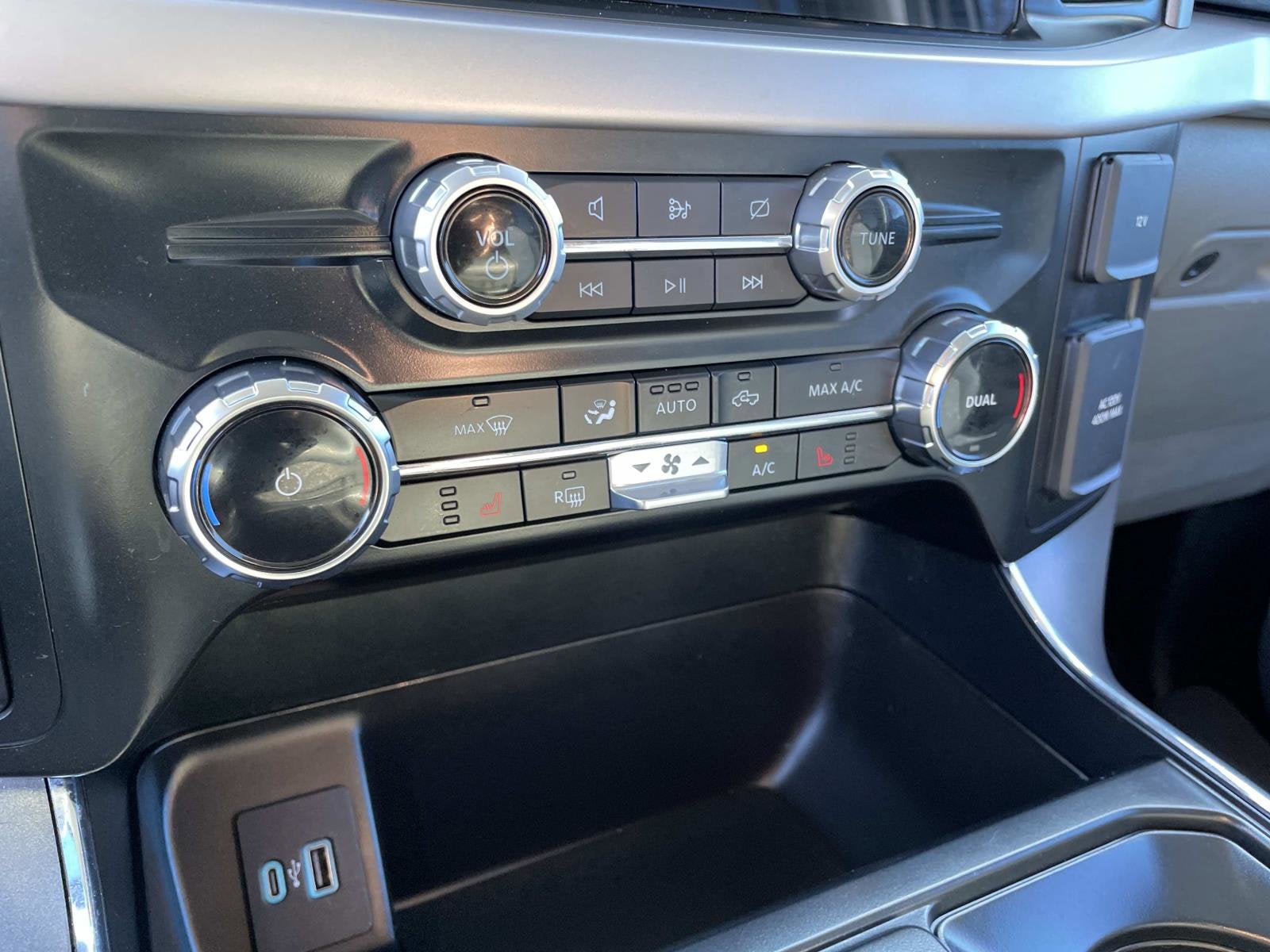 2023 Ford F-150 XLT 4WD SUPERCREW 5.5' BO