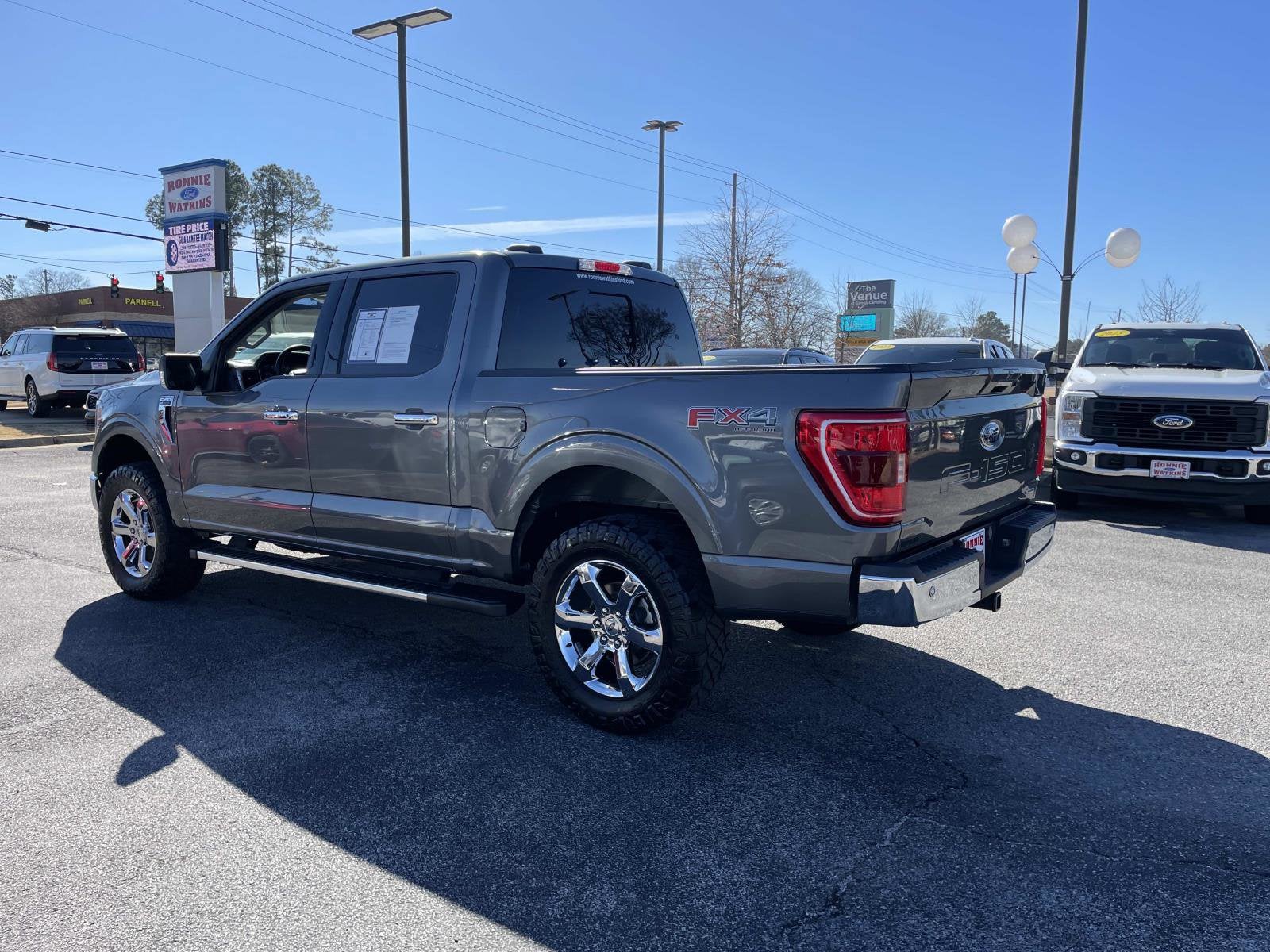 2023 Ford F-150 XLT 4WD SUPERCREW 5.5' BO