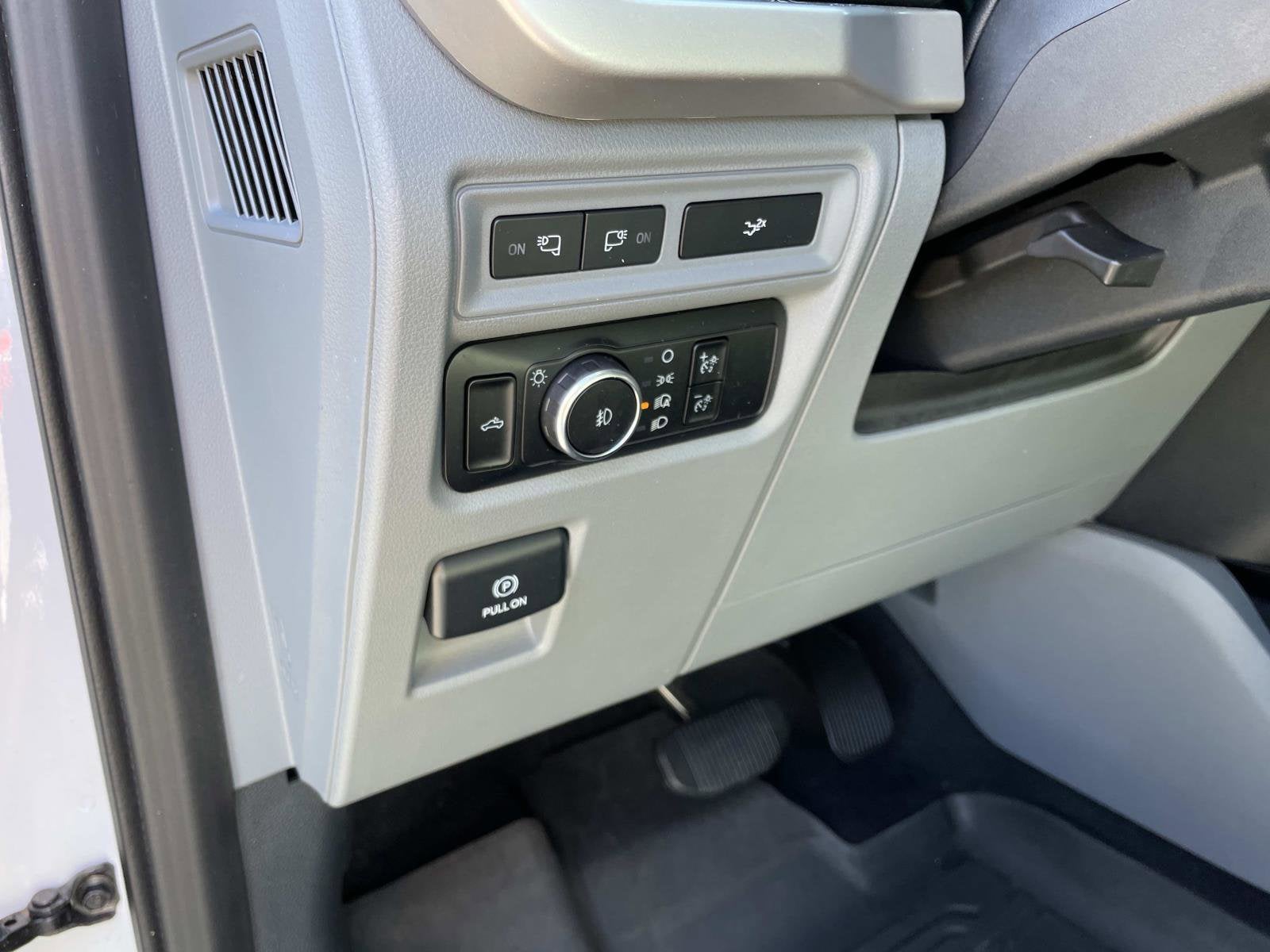 2023 Ford F-150 XLT 4WD SUPERCREW 5.5' BO