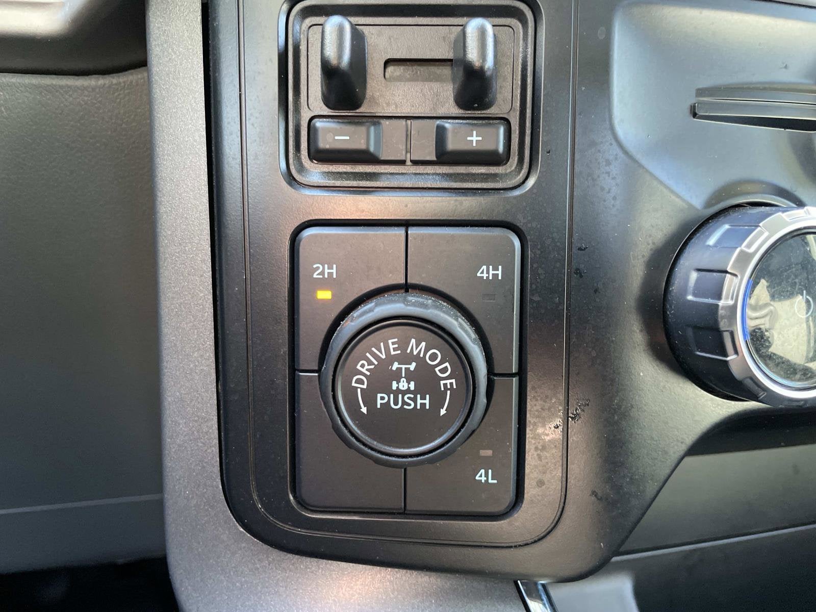 2023 Ford F-150 XLT 4WD SUPERCREW 5.5' BO