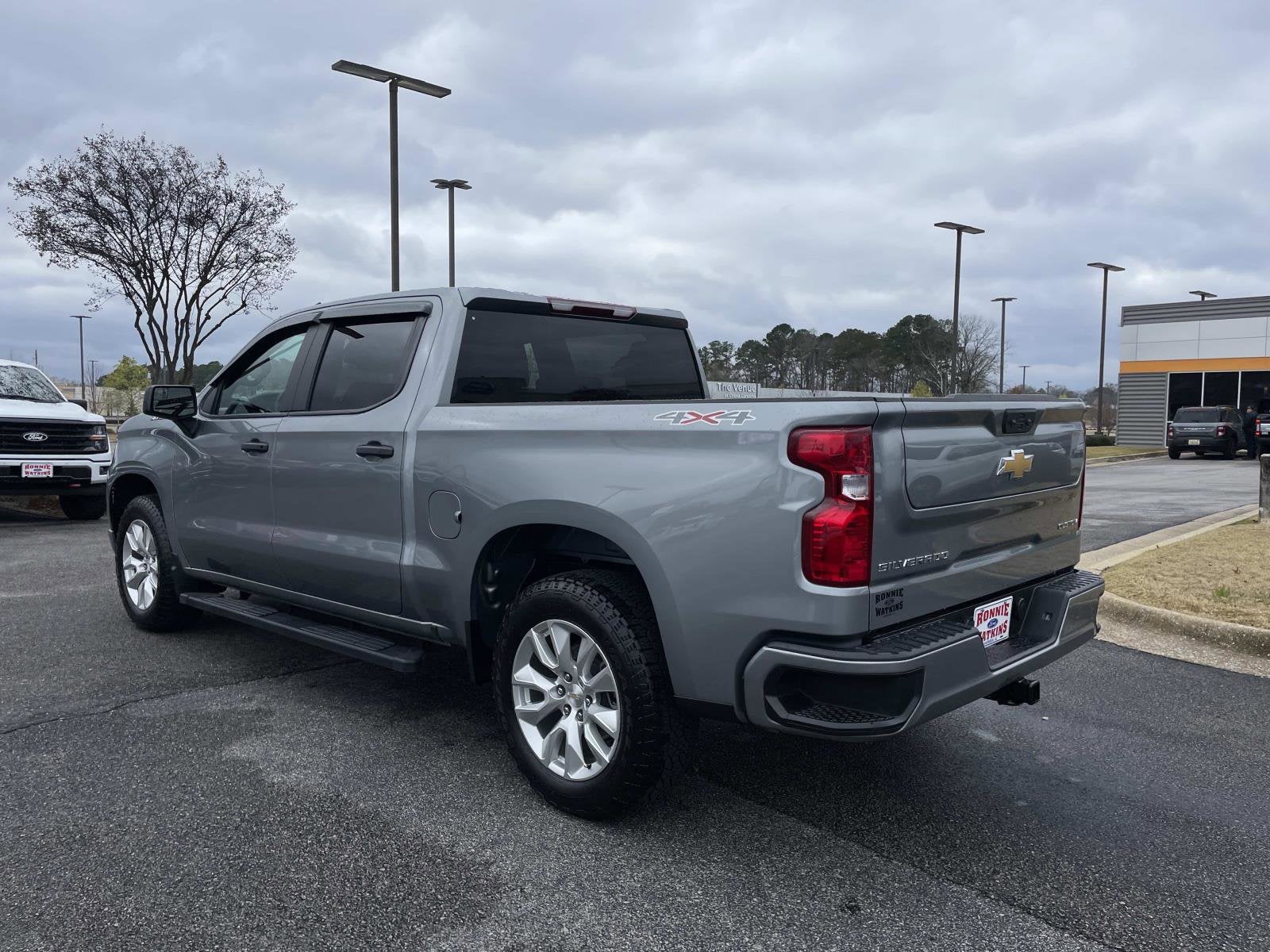2024 Chevrolet Silverado 1500 Custom