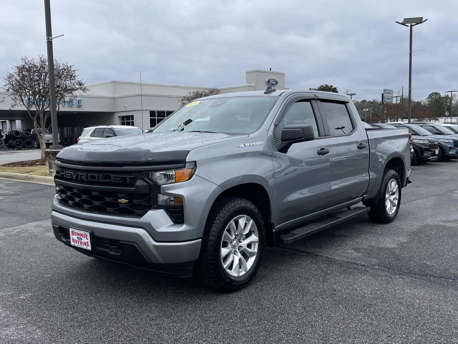 2024 Chevrolet Silverado 1500 Custom