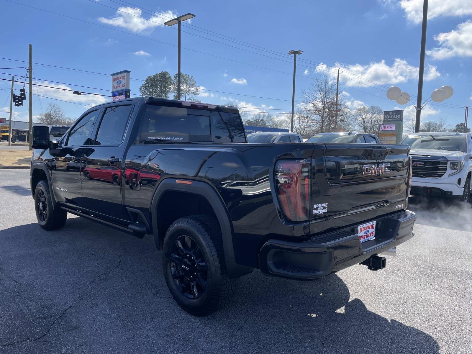 2025 GMC Sierra 2500HD AT4