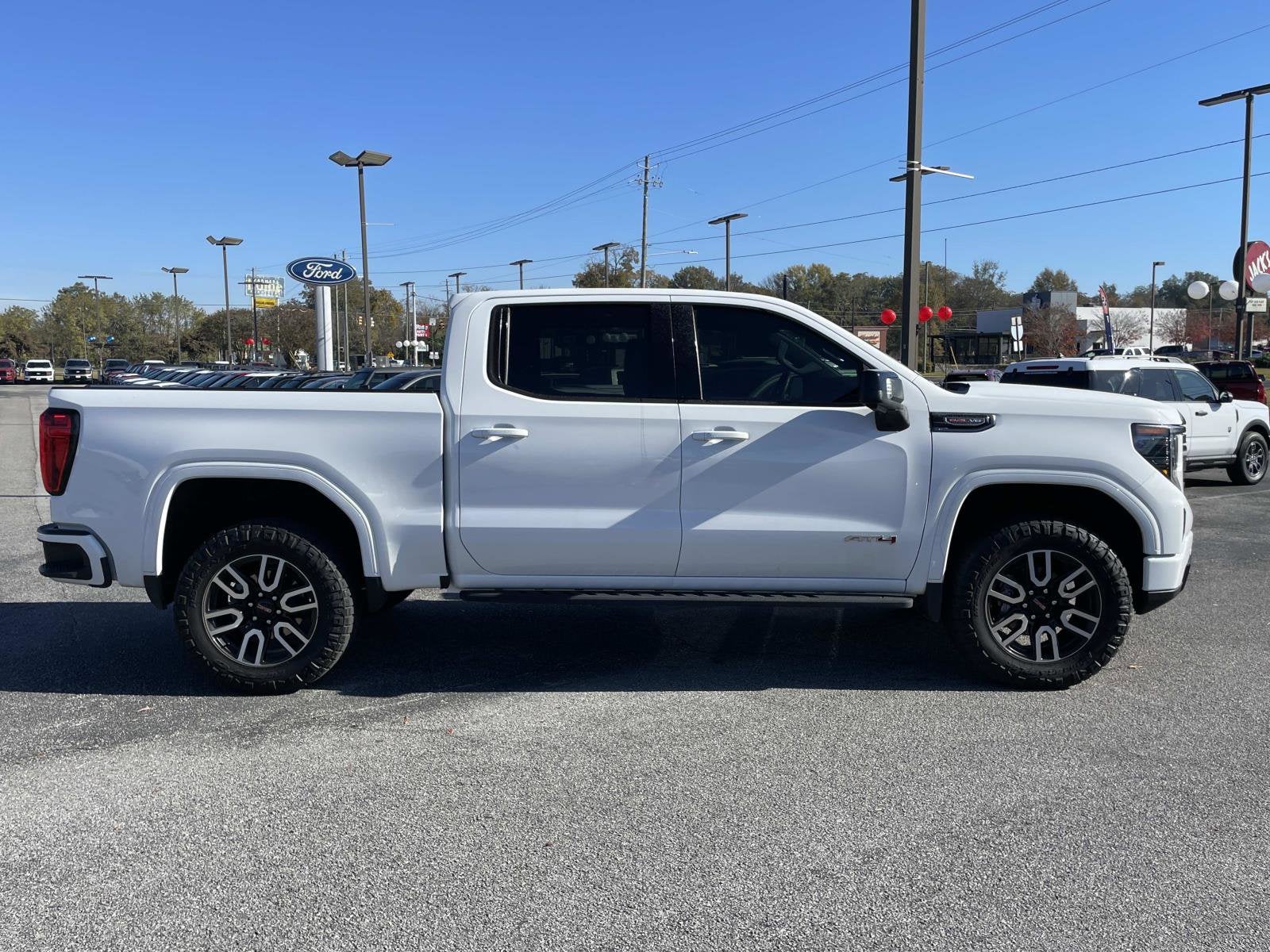 2024 GMC Sierra 1500 AT4