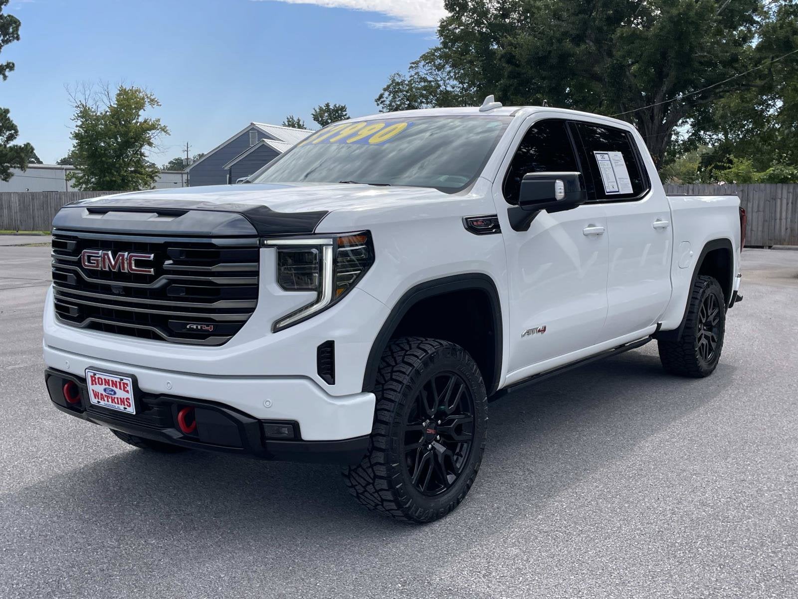 2023 GMC Sierra 1500 AT4