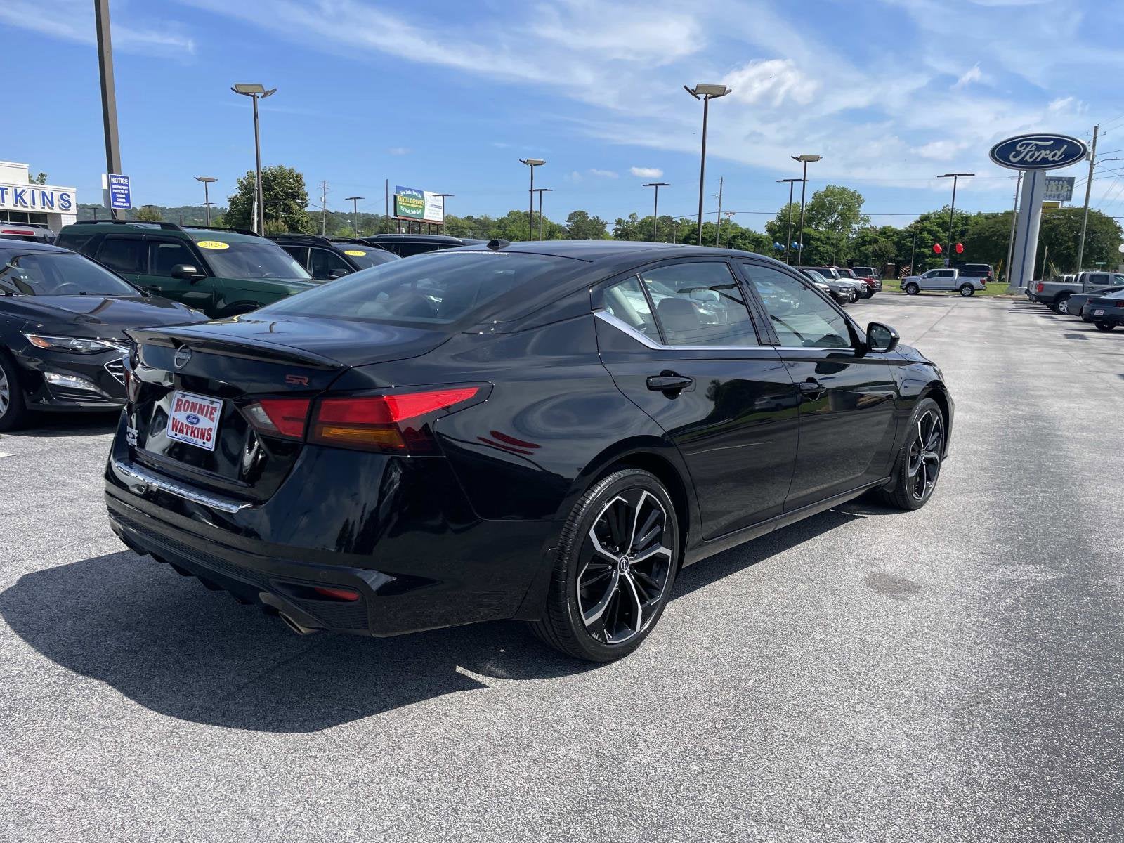 2023 Nissan Altima 2.5 SR