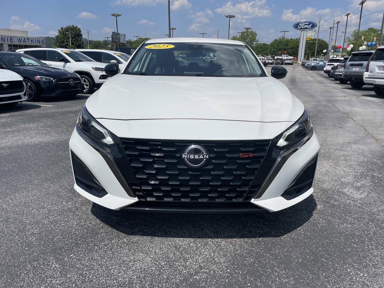 2025 Nissan Altima SR
