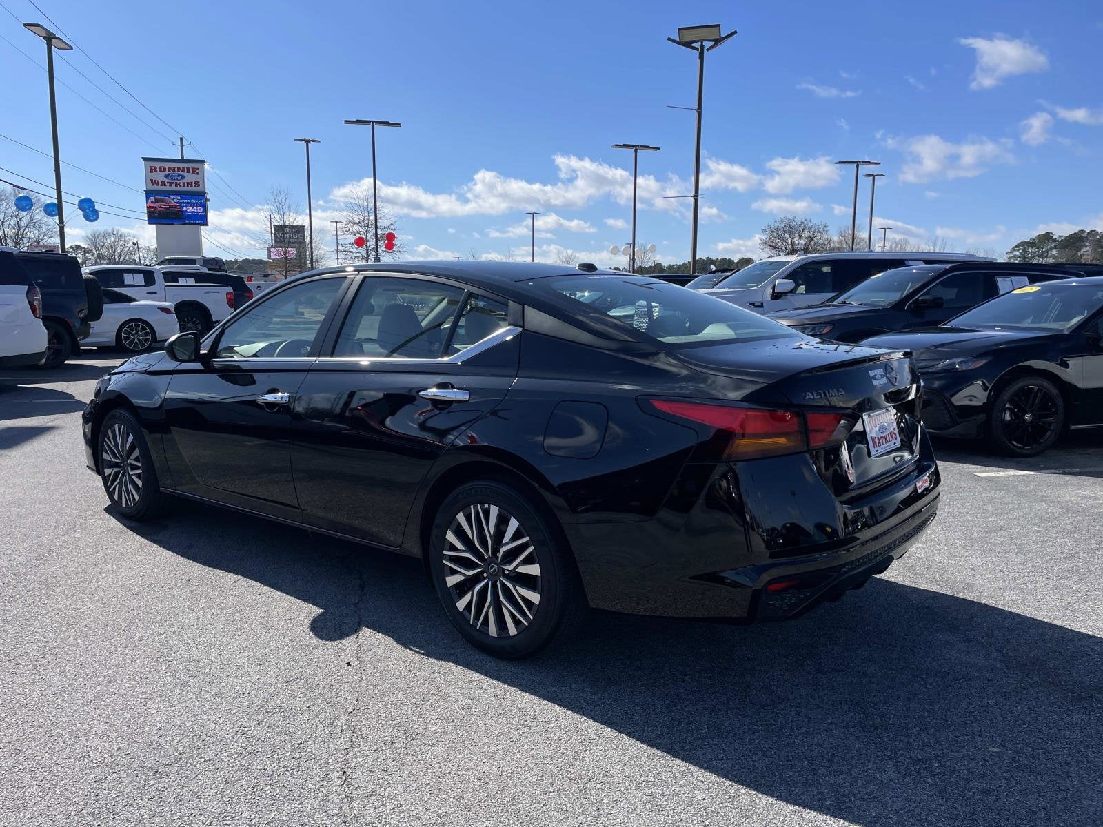 2025 Nissan Altima SV