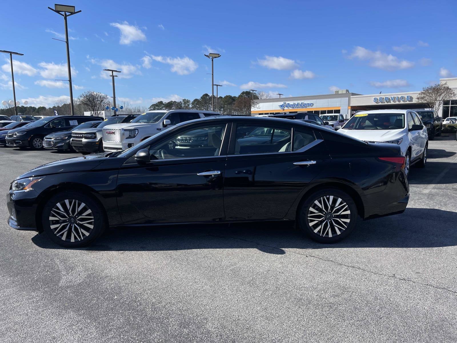 2025 Nissan Altima SV