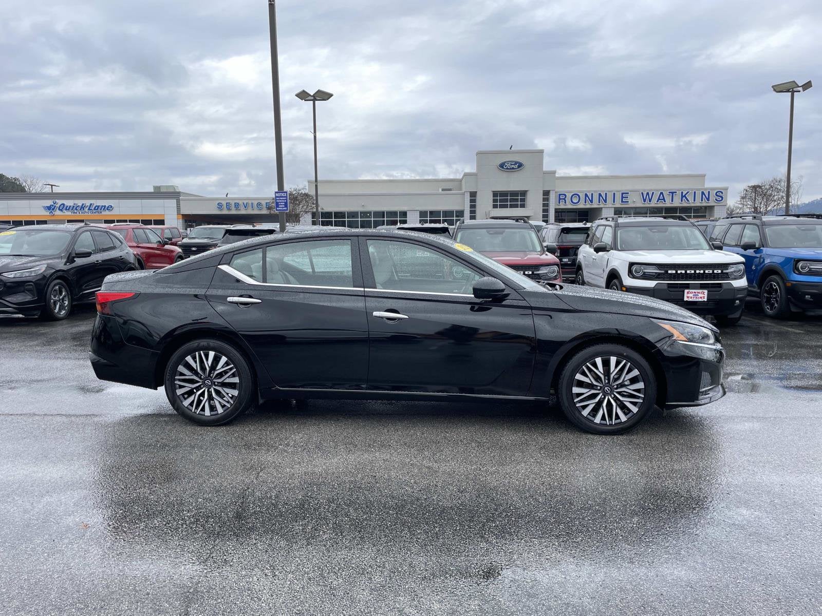 2025 Nissan Altima SV